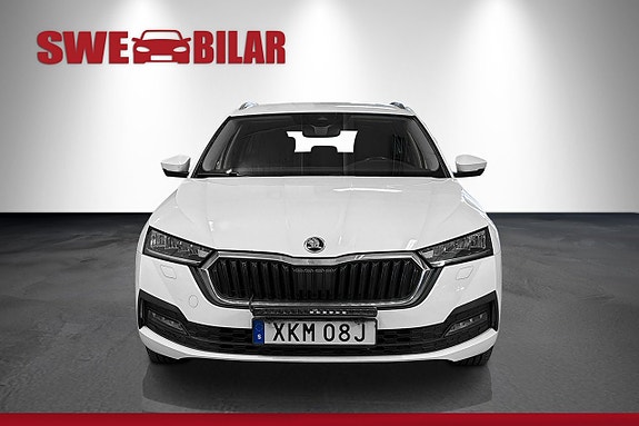 Skoda Octavia 2 of 5