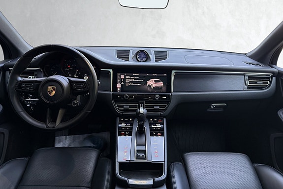 Porsche Macan GTS 12 of 29