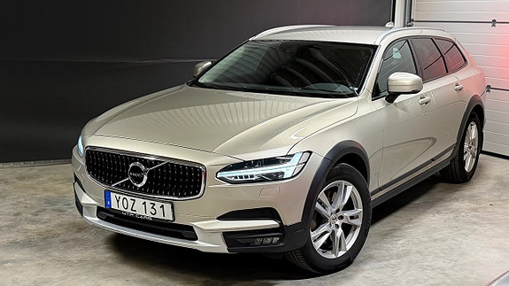 Volvo V90 Cross Country
