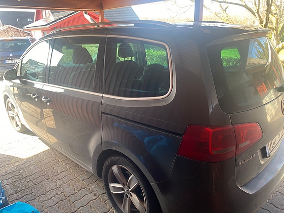 Volkswagen Sharan 2 of 5