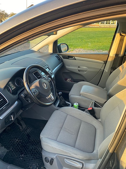 Volkswagen Sharan 4 of 5