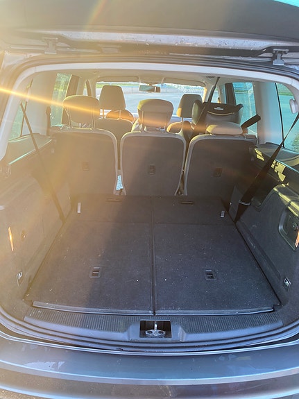 Volkswagen Sharan 3 of 5