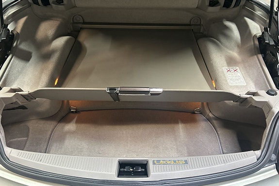 Lexus SC430 15 of 28