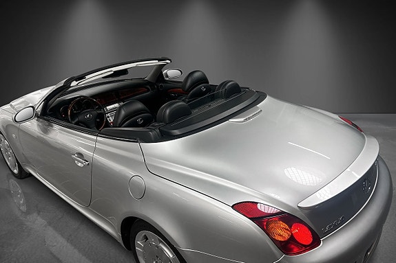 Lexus SC430 3 of 28