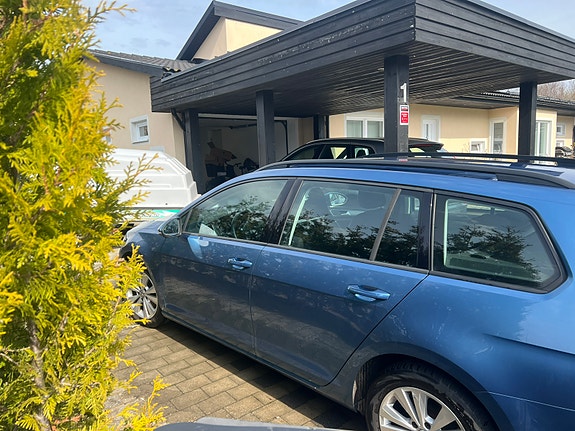 Volkswagen Golf VII 2 of 12