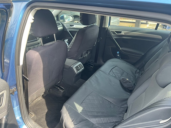 Volkswagen Golf VII 6 of 12