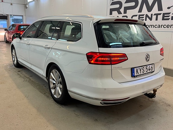 Volkswagen Passat 5 of 5