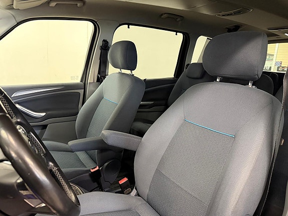 Ford Galaxy 9 of 27