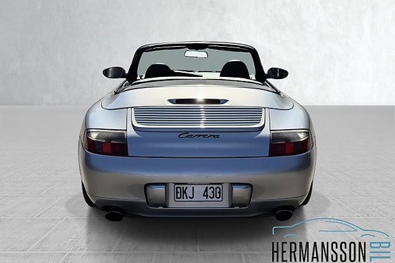 Porsche 911 Carrera 7 of 28
