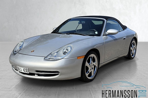 Porsche 911 Carrera 11 of 28