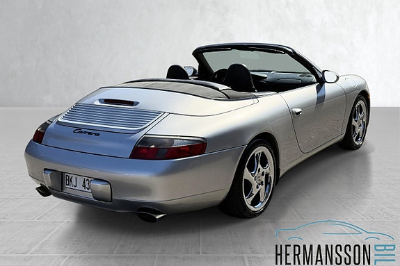 Porsche 911 Carrera 8 of 28