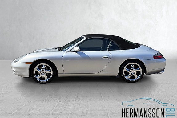 Porsche 911 Carrera 12 of 28