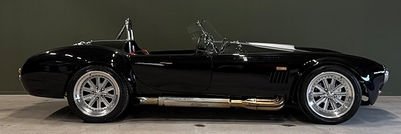 AC Cobra 4 of 5