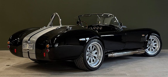 AC Cobra 5 of 5