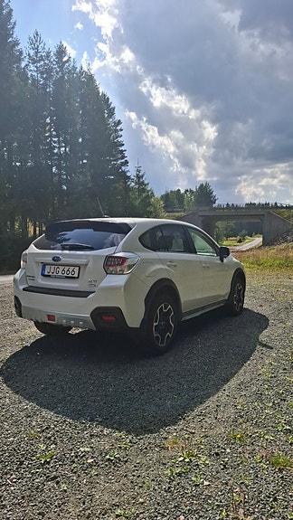 Subaru XV 2 of 5