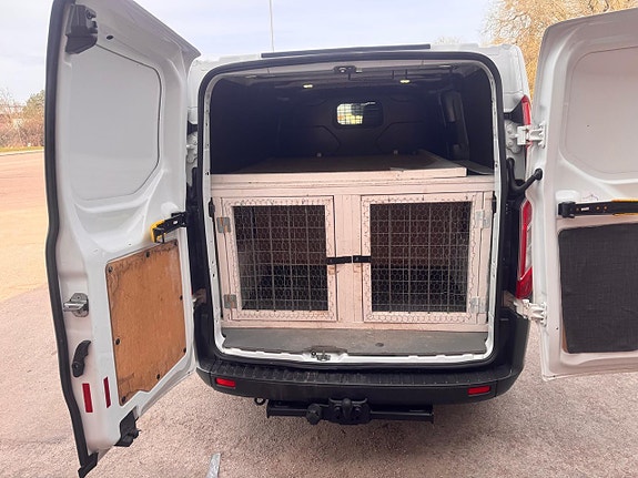 Ford Transit Custom 12 of 15