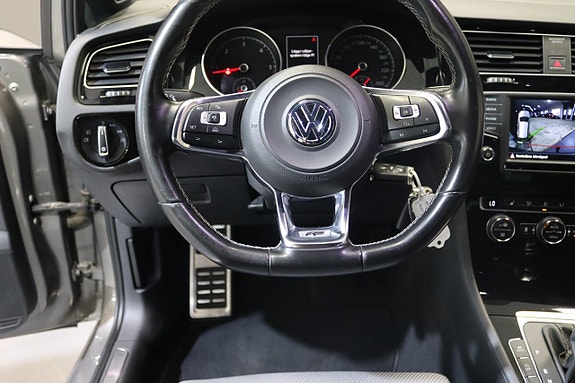 Volkswagen Golf VII 22 of 23