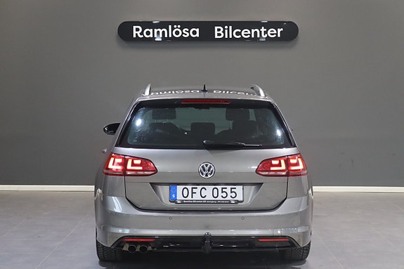 Volkswagen Golf VII 8 of 23