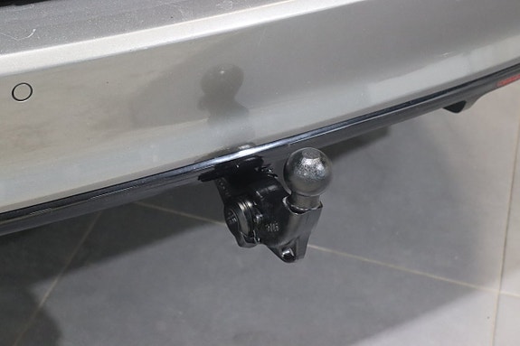Volkswagen Golf VII 11 of 23
