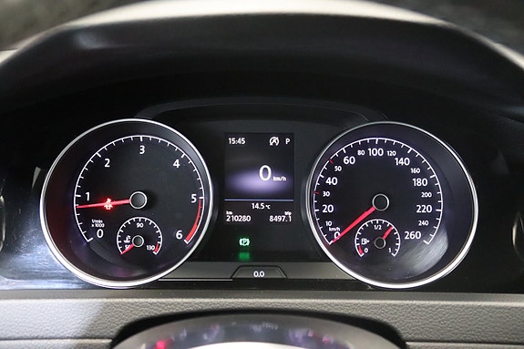 Volkswagen Golf VII 23 of 23