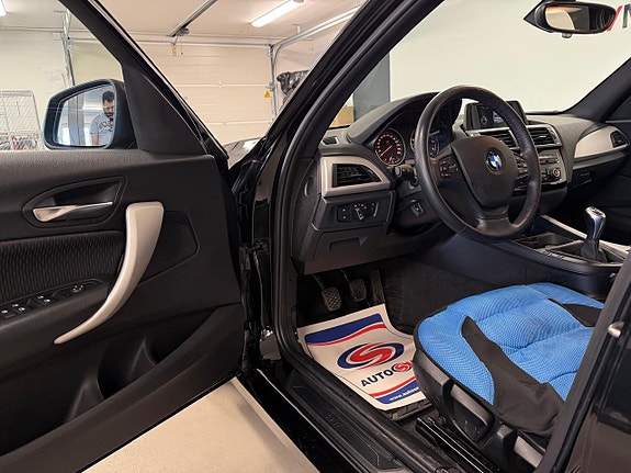 BMW 118d 8 of 26