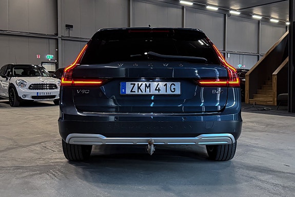 Volvo V90 Cross Country 5 of 5