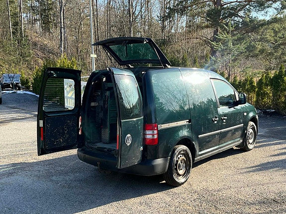 Volkswagen Caddy 4 of 5