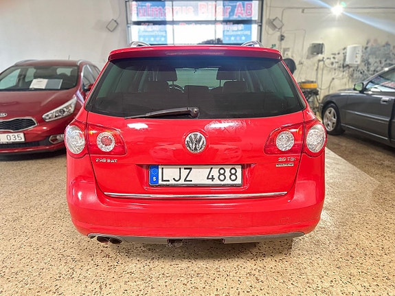 Volkswagen Passat 15 of 15