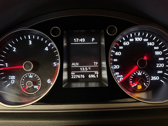 Volkswagen Passat 21 of 22