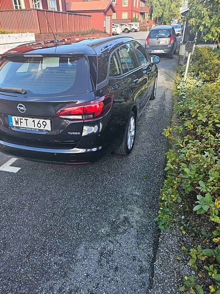 Opel Astra 2 of 7