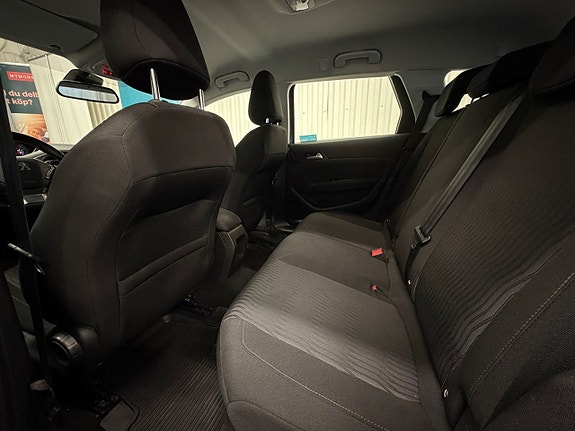 Peugeot 308 17 of 21