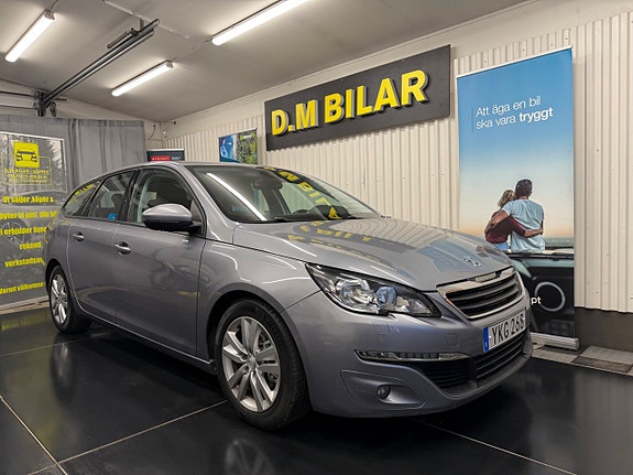Peugeot 308 4 of 5