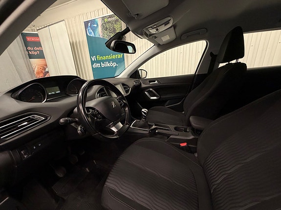 Peugeot 308 9 of 21