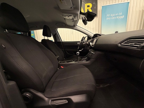 Peugeot 308 15 of 21