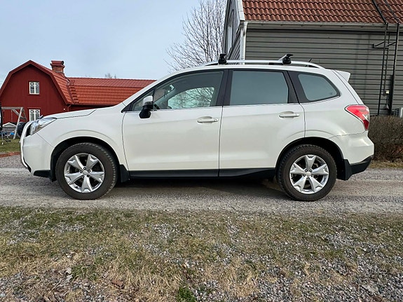 Subaru Forester 3 of 5