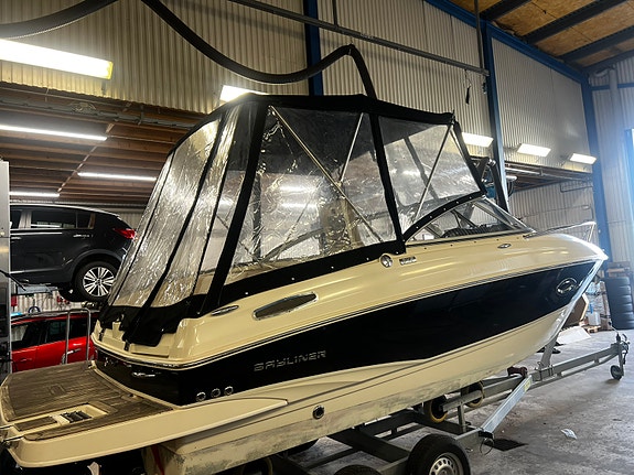 Bayliner 642 Cuddy 4 of 5