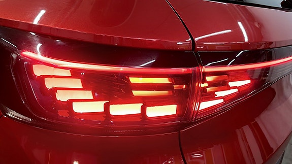 Volkswagen ID.4 GTX 18 of 21
