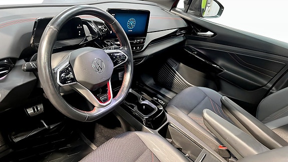 Volkswagen ID.4 GTX 7 of 21
