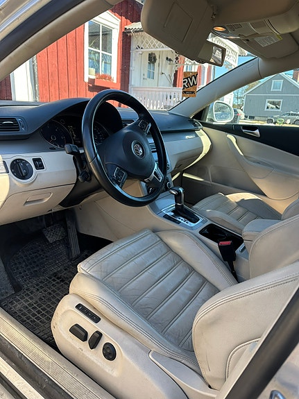 Volkswagen Passat 5 of 5
