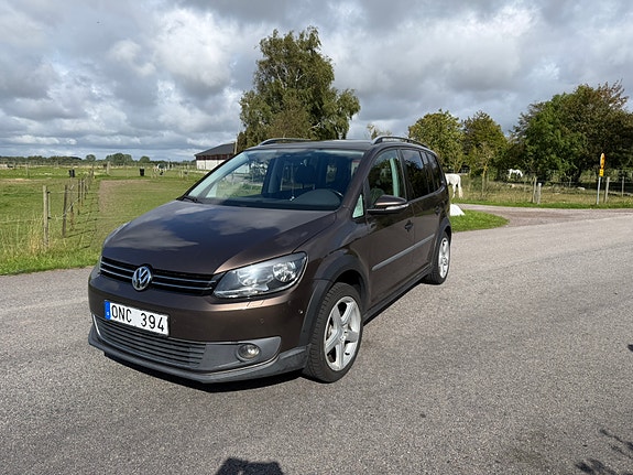 Volkswagen Touran Cross 14 of 20