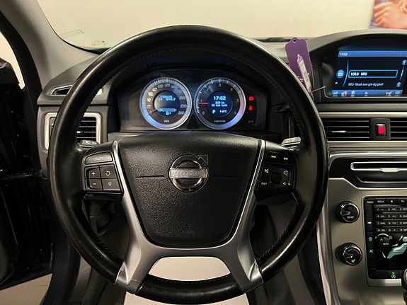 Volvo V70 14 of 29