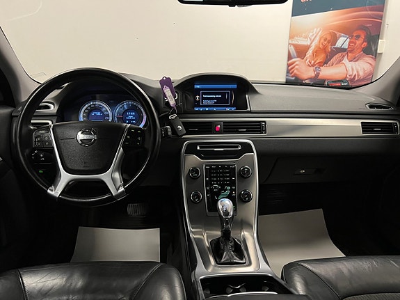 Volvo V70 12 of 29