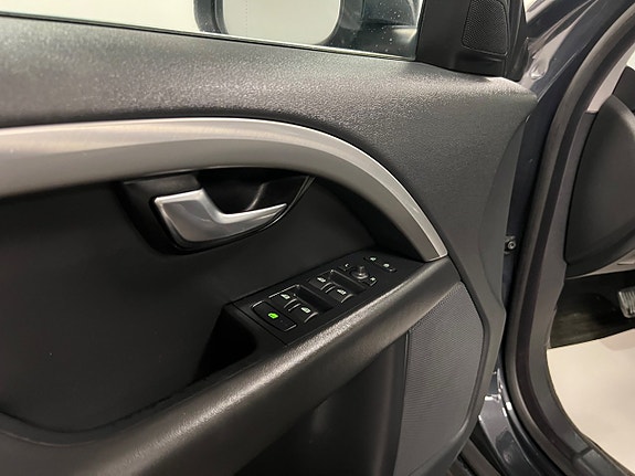 Volvo V70 10 of 29