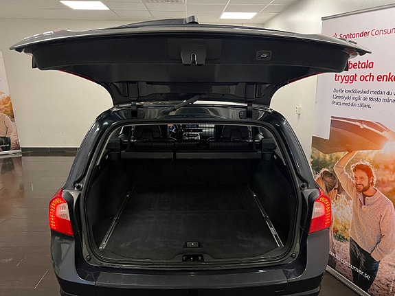 Volvo V70 27 of 29