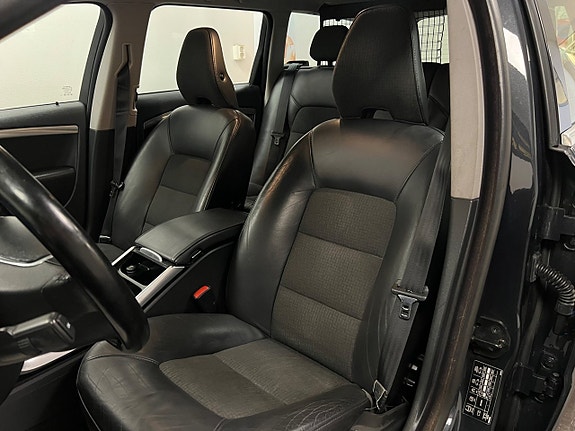 Volvo V70 9 of 29