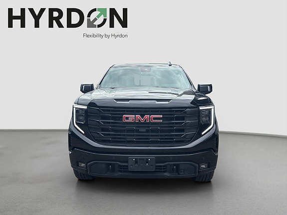 GMC Sierra 2 of 5