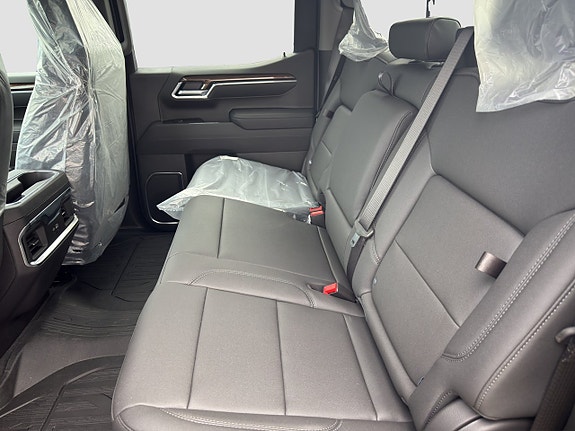 GMC Sierra 12 of 16