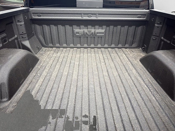 GMC Sierra 13 of 16
