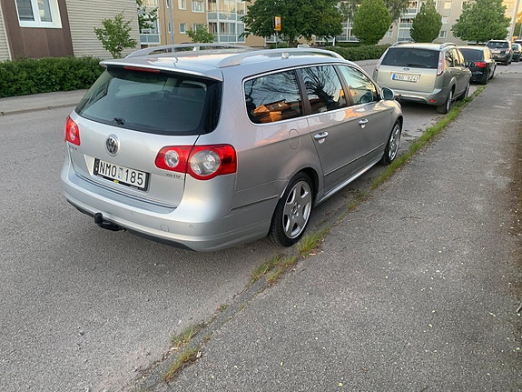 Volkswagen Passat 7 of 12