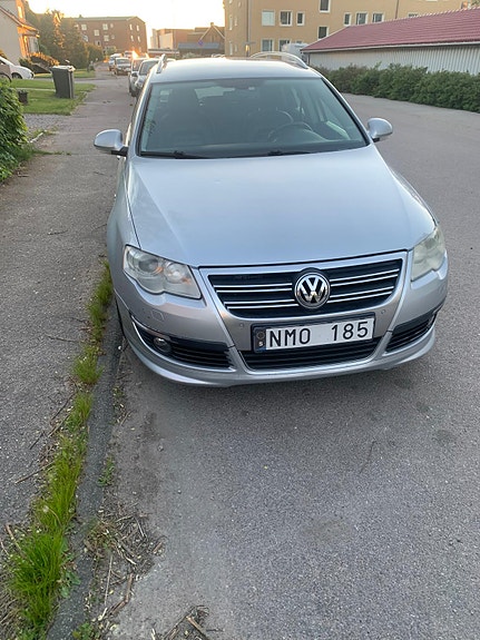 Volkswagen Passat 12 of 12
